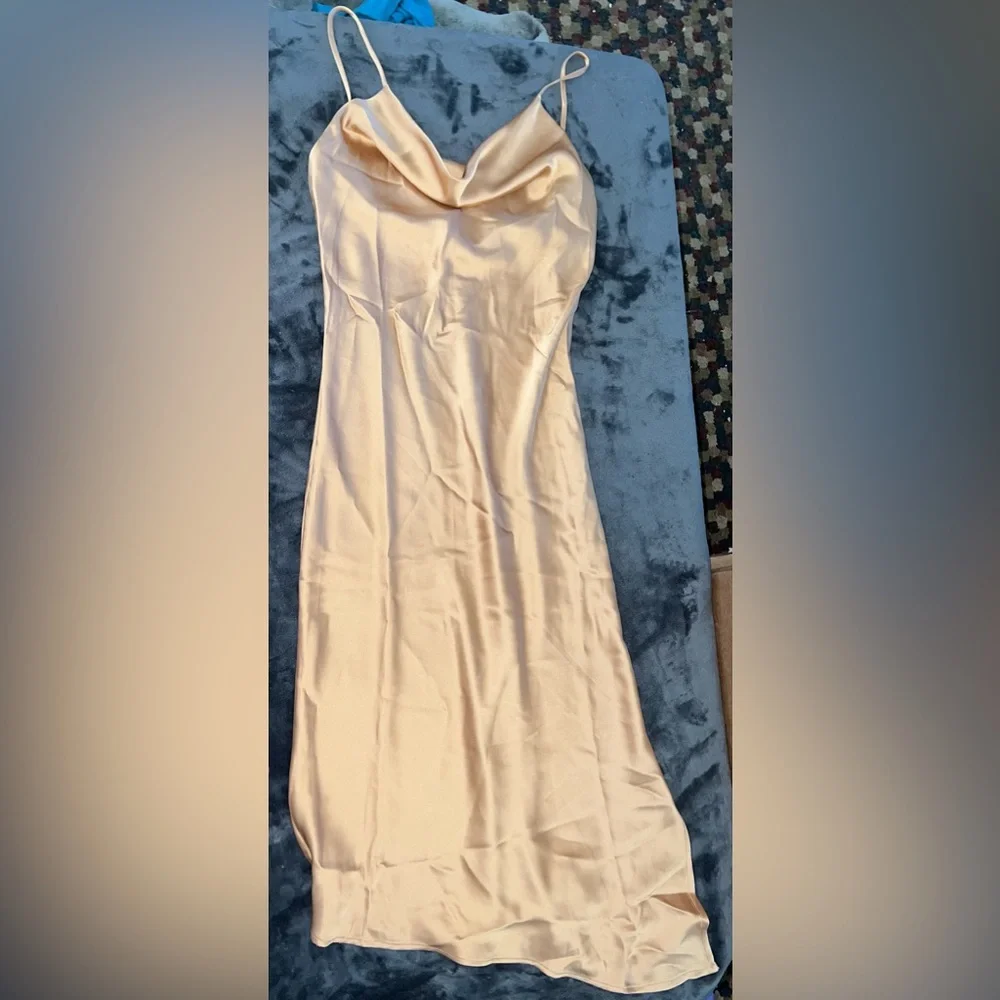 Petal & Pup Cyprus Dress in Gold Size 6 New with tag - Picture 9 of 16